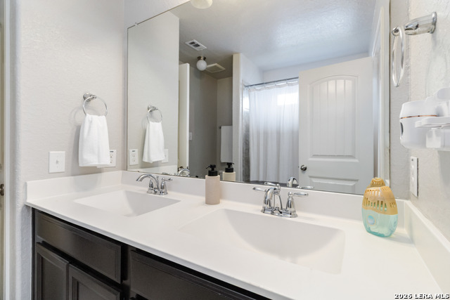 Image 23 of 30 For 13107 Dakota Forest