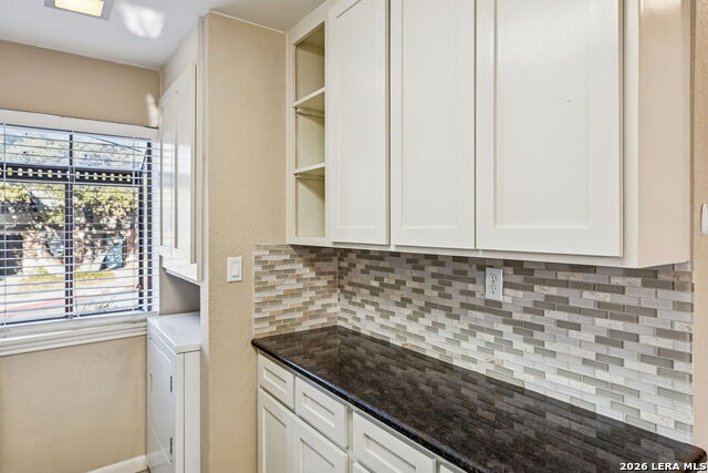 Image 15 of 29 For 11815 Vance Jackson  704