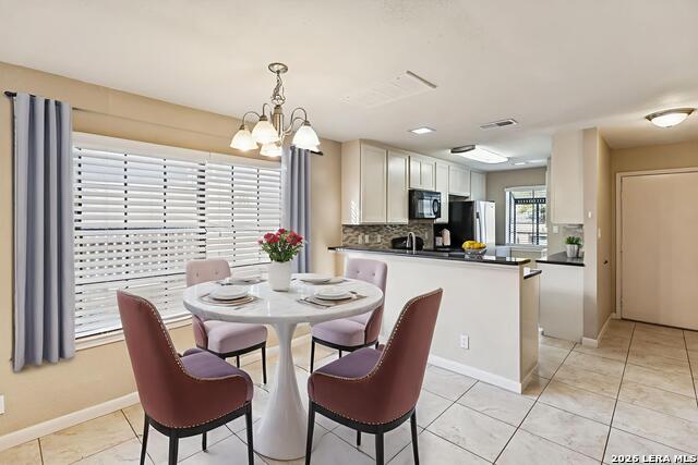 Image 2 of 29 For 11815 Vance Jackson  704