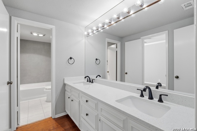 Listing photo id 8 for 3678 Hidden Dr  902