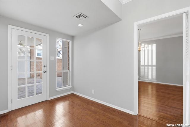 Listing photo id 10 for 3678 Hidden Dr  902