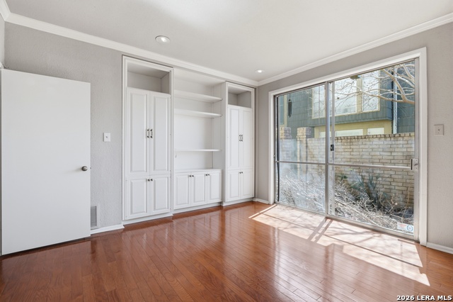 Listing photo id 11 for 3678 Hidden Dr  902