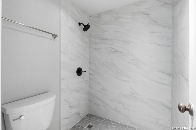 Listing photo id 13 for 3678 Hidden Dr  902