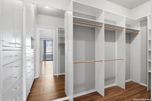 Listing photo id 15 for 3678 Hidden Dr  902