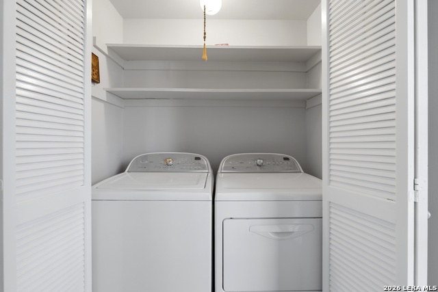 Listing photo id 16 for 3678 Hidden Dr  902