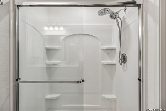 Image 17 of 40 For 5822 Lilac  