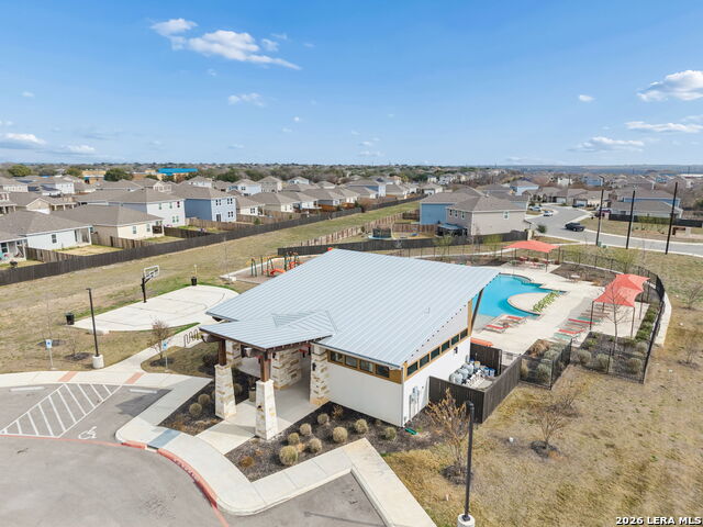 Image 30 of 40 For 5822 Lilac  