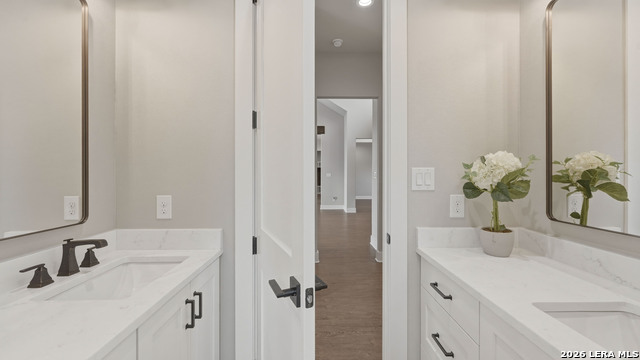 Listing photo id 32 for 111 Ashton Oak