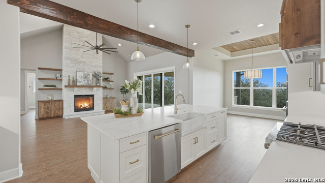 Listing photo id 7 for 111 Ashton Oak