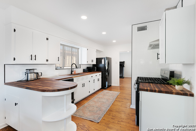 Image 11 of 34 For 534 Cosgrove St