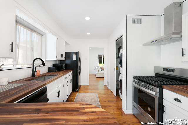 Image 12 of 34 For 534 Cosgrove St