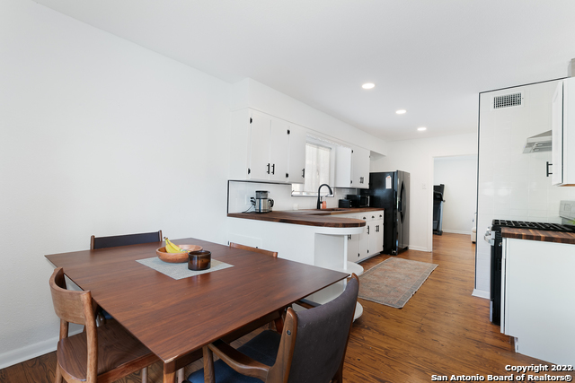 Image 13 of 34 For 534 Cosgrove St