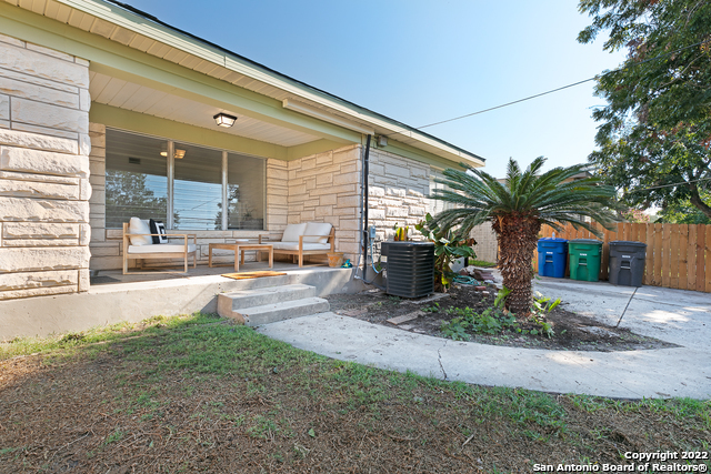 Image 28 of 34 For 534 Cosgrove St