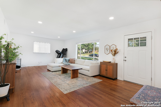 Image 5 of 34 For 534 Cosgrove St