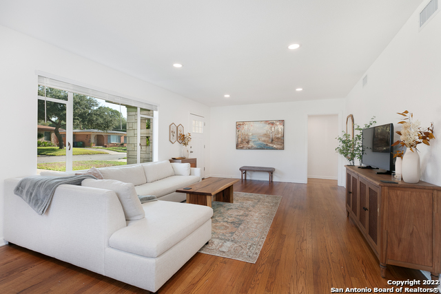 Image 6 of 34 For 534 Cosgrove St