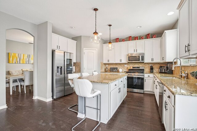 Image 14 of 49 For 4031 Calle De Cobre