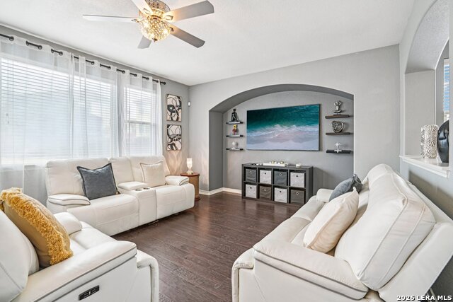 Image 5 of 49 For 4031 Calle De Cobre