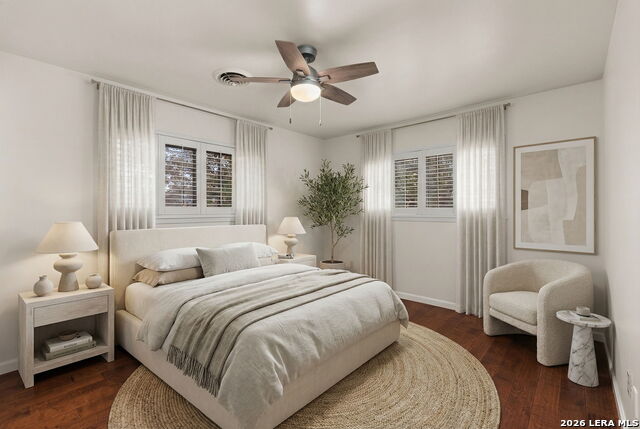 Image 29 of 50 For 2126 Lawndale Dr. E