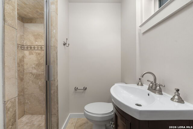 Image 44 of 50 For 2126 Lawndale Dr. E