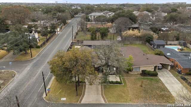 Image 49 of 50 For 2126 Lawndale Dr. E