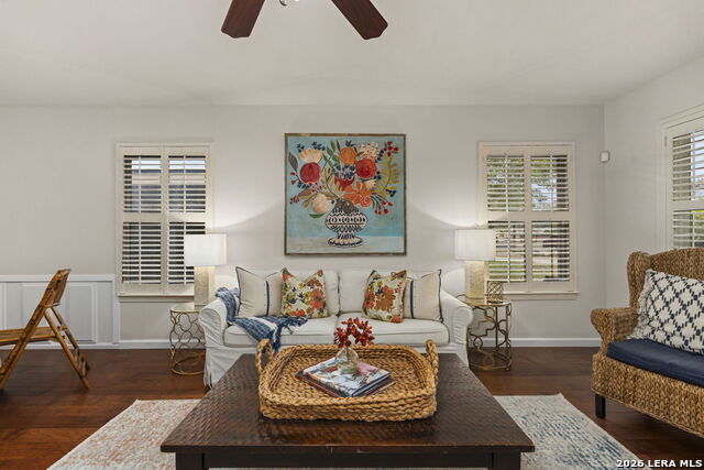 Image 8 of 50 For 2126 Lawndale Dr. E