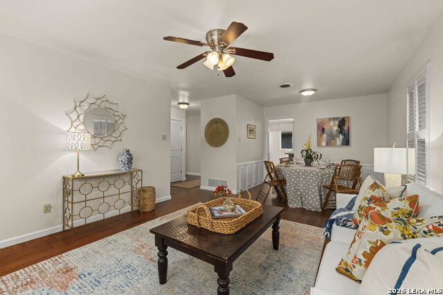 Image 9 of 50 For 2126 Lawndale Dr. E