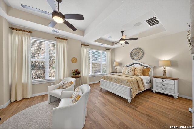 Image 20 of 37 For 5843 Whitby #11