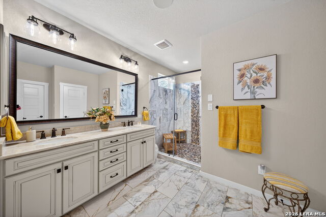 Image 23 of 37 For 5843 Whitby #11