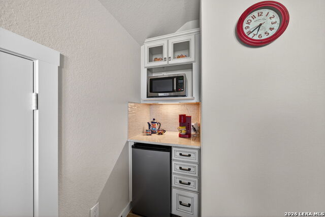 Image 32 of 37 For 5843 Whitby #11