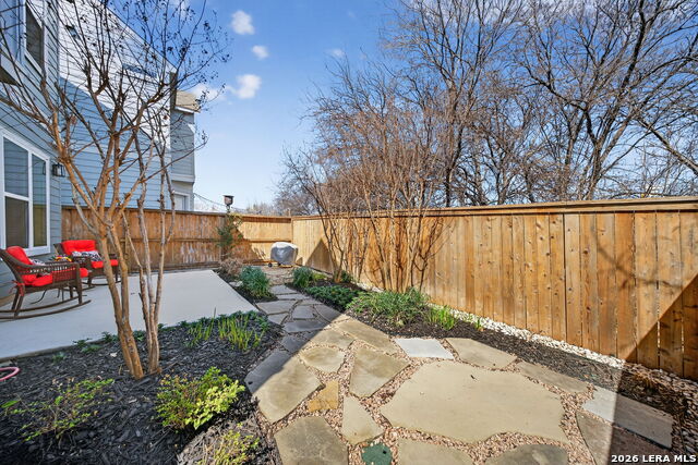 Image 34 of 37 For 5843 Whitby #11