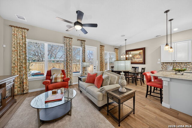 Image 7 of 37 For 5843 Whitby #11