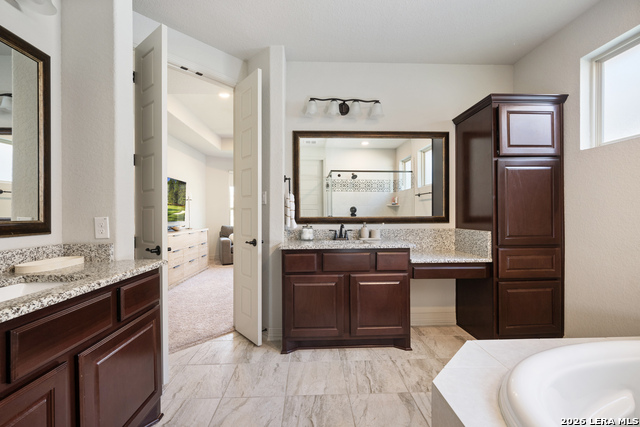 Image 21 of 33 For 8527 Nichols Rain