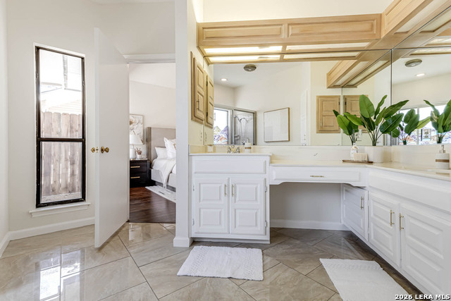 Image 22 of 42 For 13931 Red Maple Wood