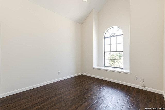 Image 25 of 42 For 13931 Red Maple Wood