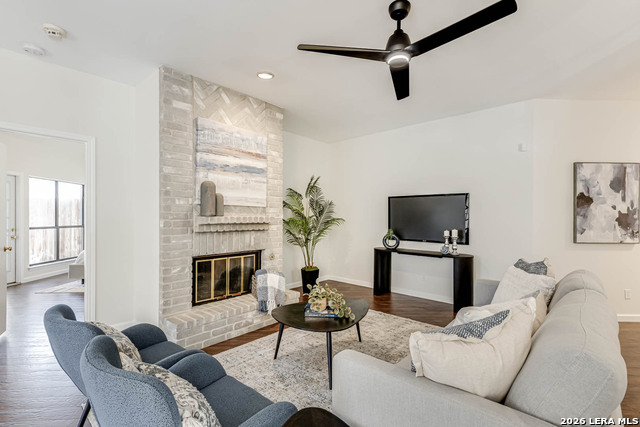 Image 6 of 42 For 13931 Red Maple Wood