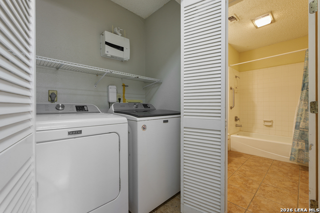 Listing photo id 28 for 4322 Center Oak Woods