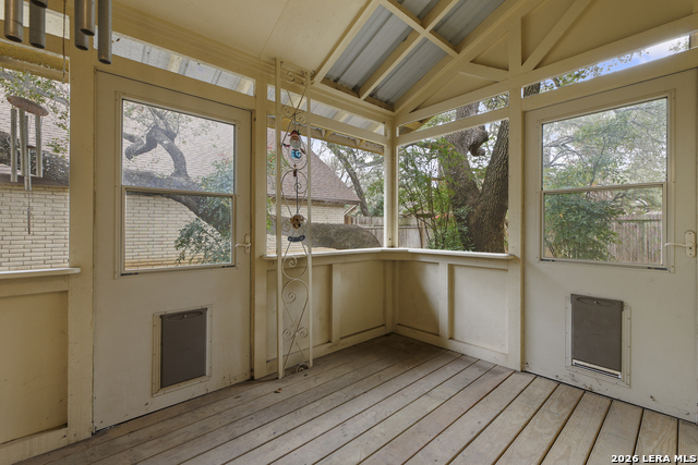 Listing photo id 29 for 4322 Center Oak Woods