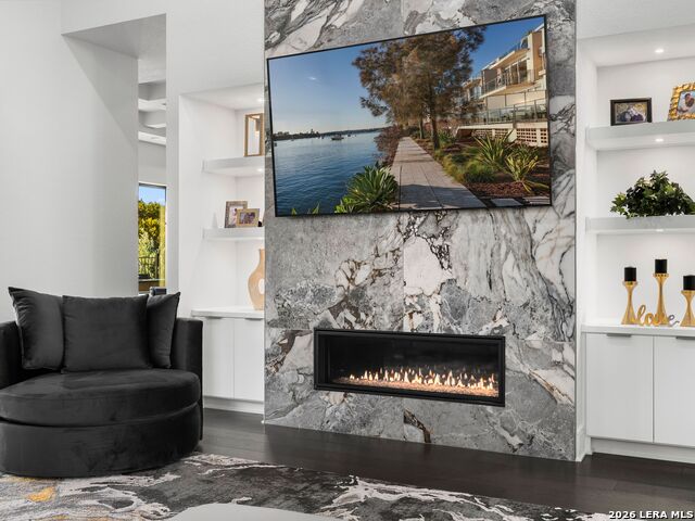 Image 32 of 71 For 1709 Paradise Pkwy