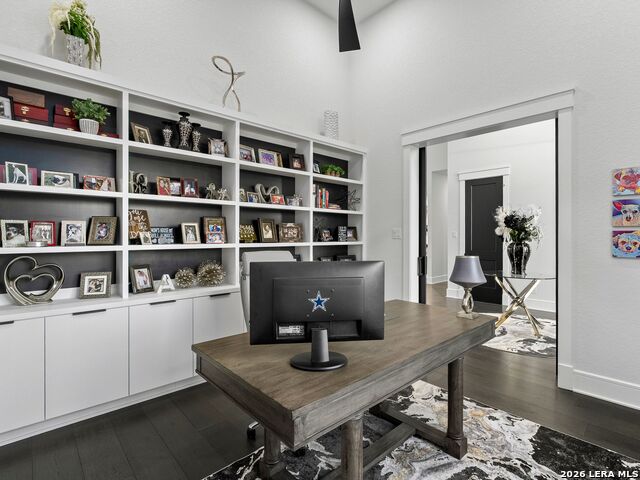 Image 38 of 71 For 1709 Paradise Pkwy