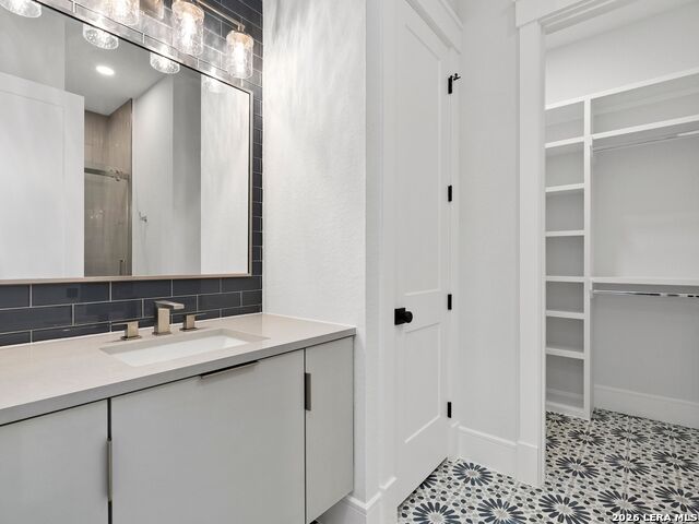 Image 49 of 71 For 1709 Paradise Pkwy