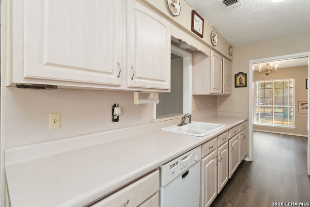 Image 12 of 30 For 204 Norris Dr W