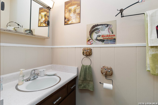 Image 17 of 30 For 204 Norris Dr W