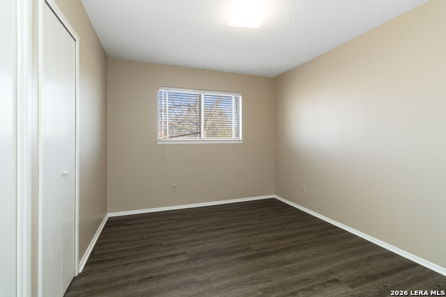 Image 27 of 30 For 204 Norris Dr W