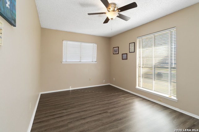 Image 28 of 30 For 204 Norris Dr W