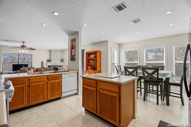 Image 20 of 49 For 7519 Waketon