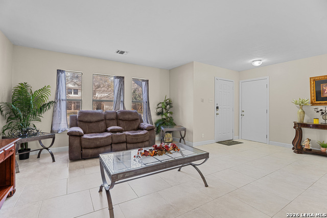 Image 9 of 49 For 7519 Waketon