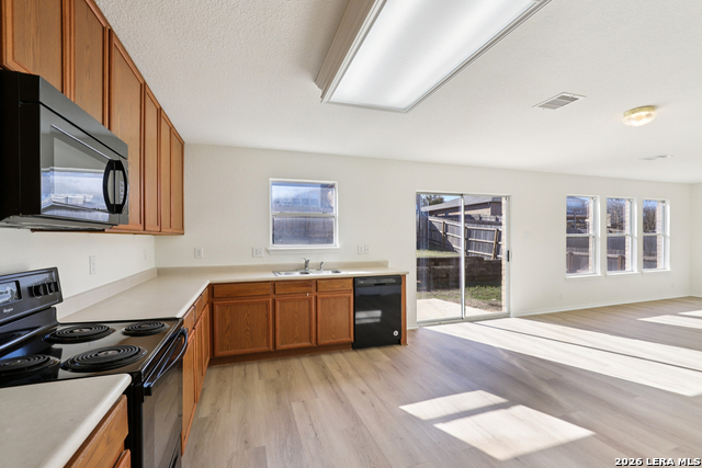 Image 11 of 36 For 12918 Thomas Sumter St