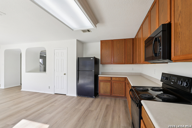 Image 12 of 36 For 12918 Thomas Sumter St