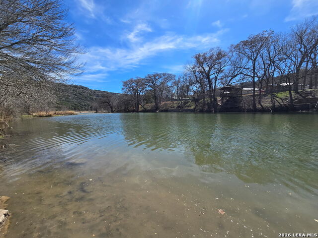 Image 14 of 22 For 206 Falling Hills