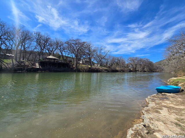 Image 15 of 22 For 206 Falling Hills